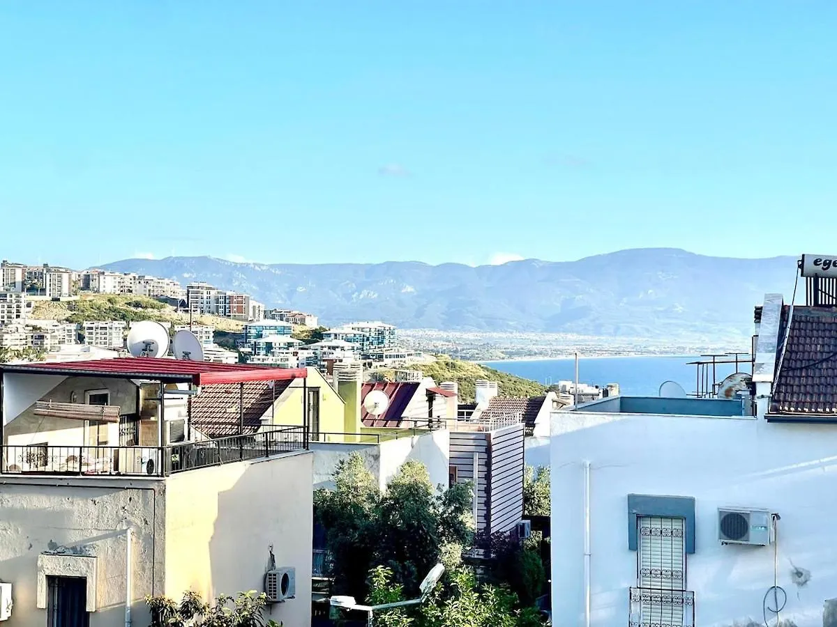 Triplex Family House, Kusadasi Villa